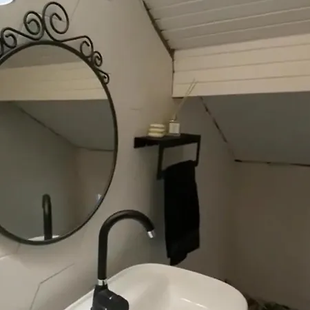 Nif Arpacik Mahallesinde Koey Evi